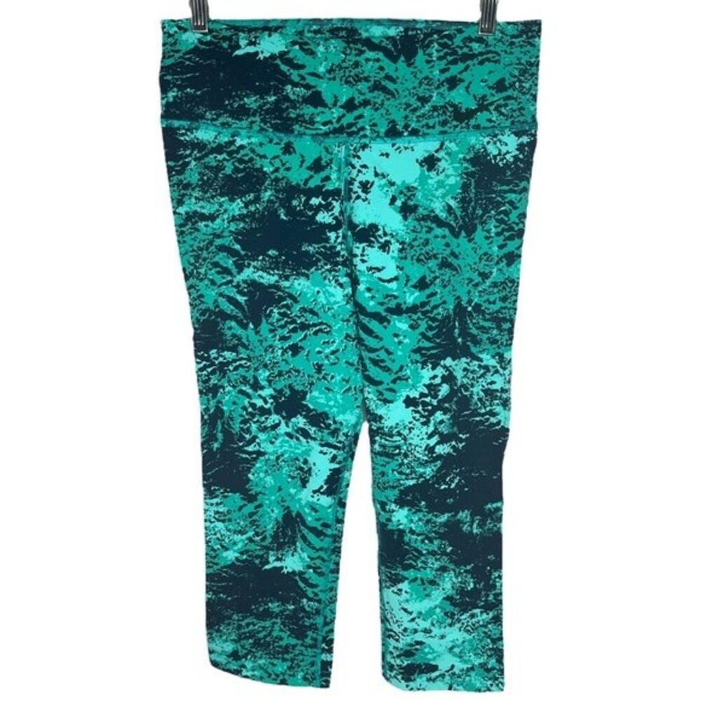 Nike Dri-Fit Legendary Running Capris sz M * Tight Fit Capri Pants Green & Black